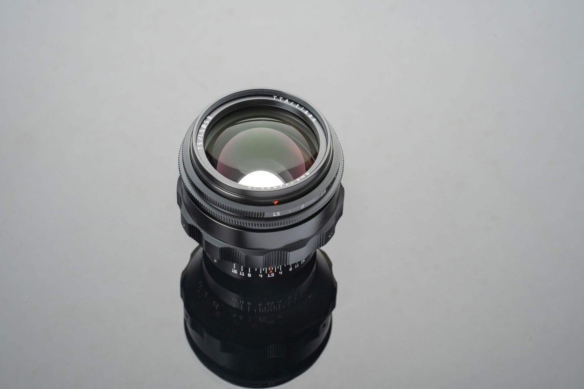 TTArtisan 75mm F1.5 M42 Mount Black - Swirly Bokeh