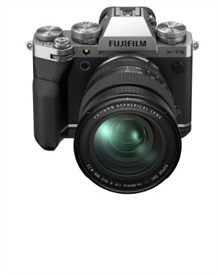 Fujifilm X-T5 Kit with XF 16-80mm lens (Silver)