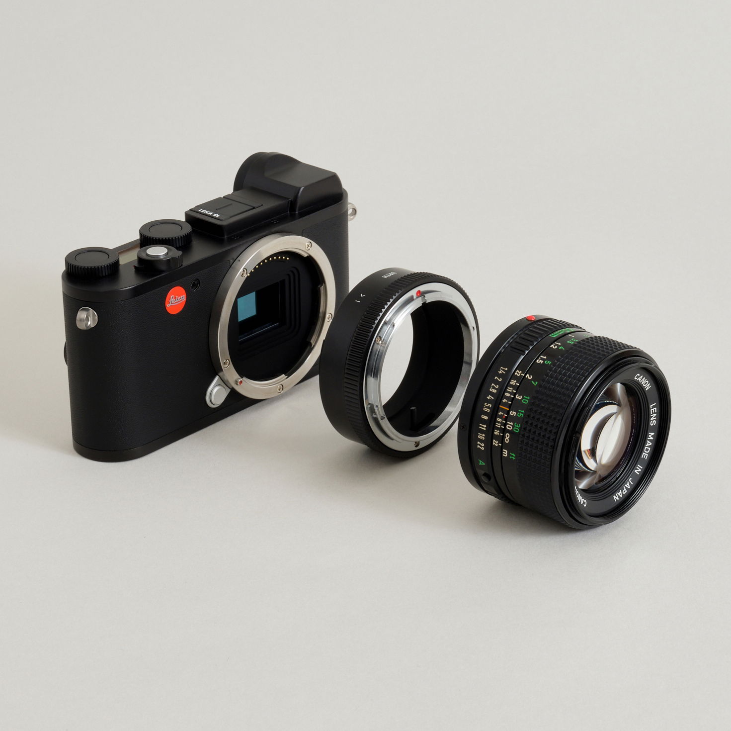 Urth Lens Adapter Canon FD Lens to Leica L Mount