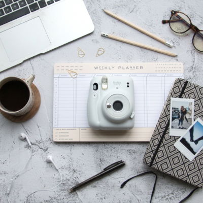 Instax Mini 11 Ice White Camera