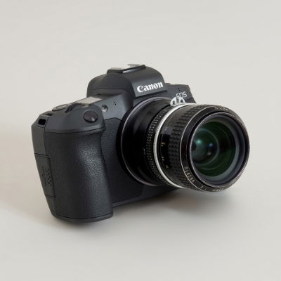Urth Lens Adapter Nikon F Lens to Canon RF Mount