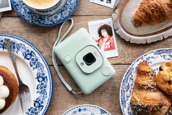 Instax Mini LiPlay Matcha Green