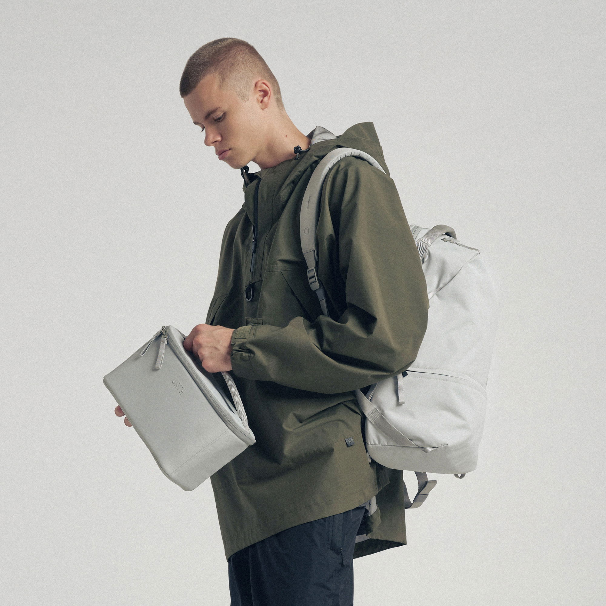 Urth Arkose Camera Insert (Ash Grey)
