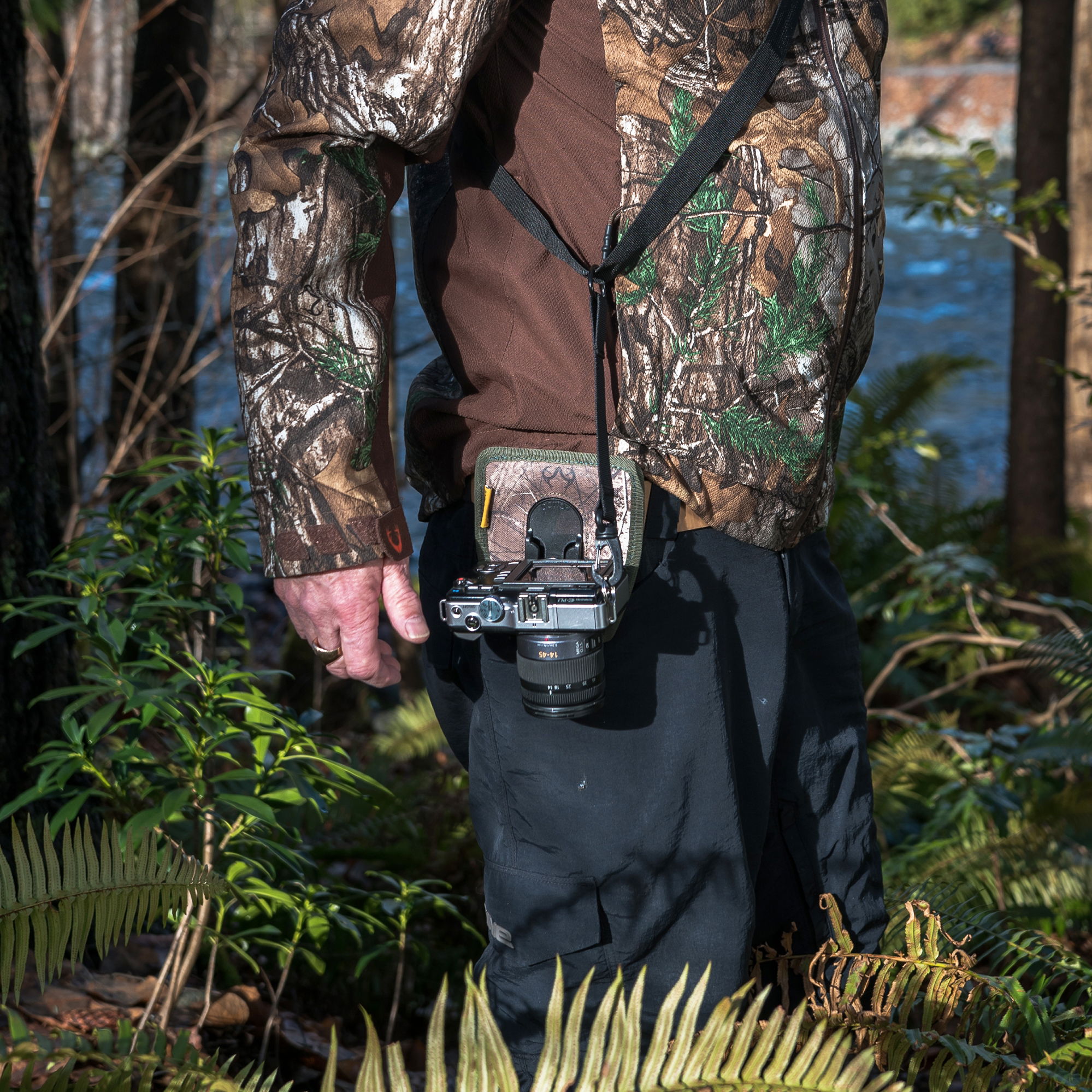 Cotton Carrier Wanderer Side Holster Camo