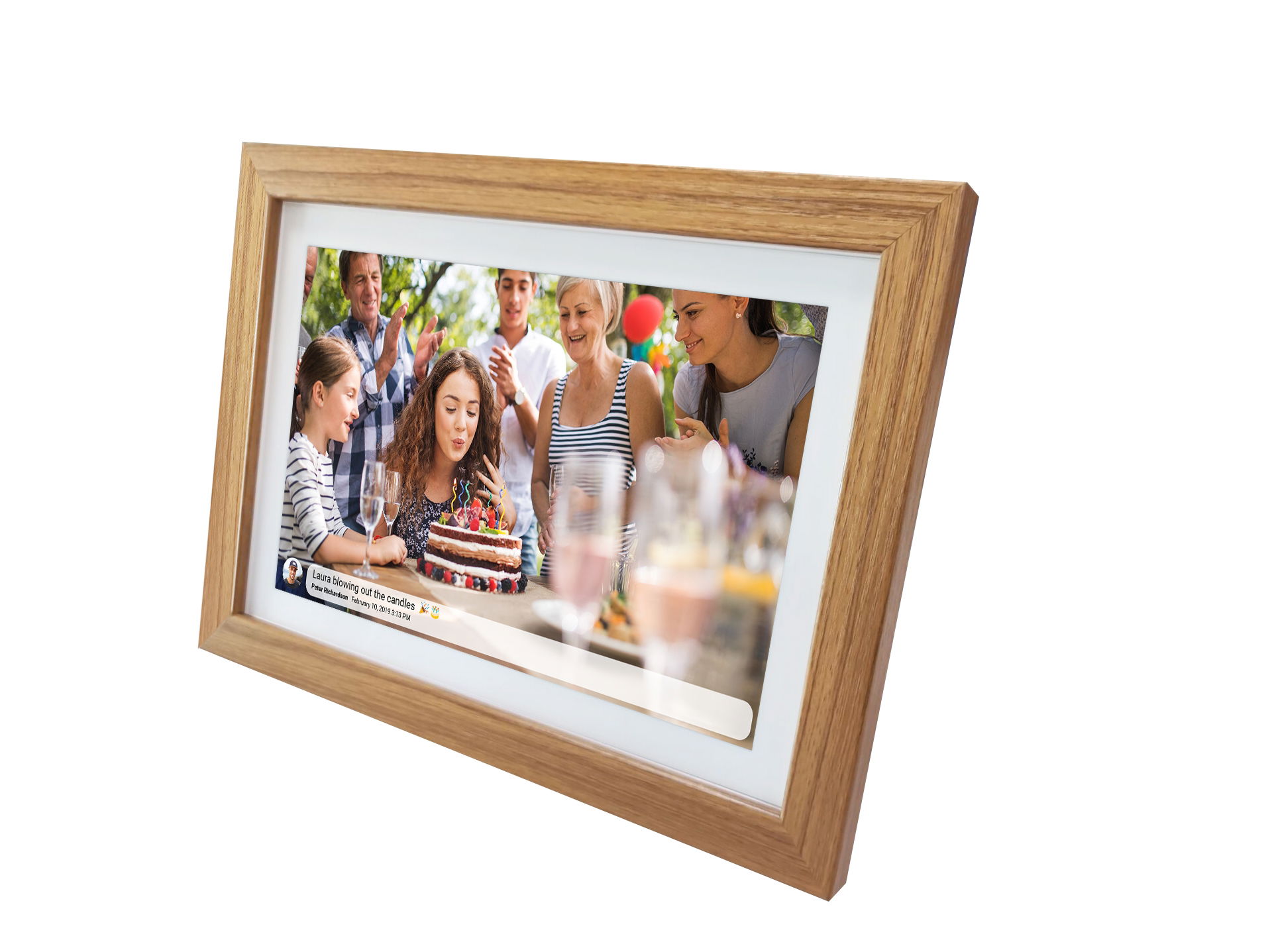 Inov8 10" Digital Frame with Frameo - White w/ Lt Oak Frame