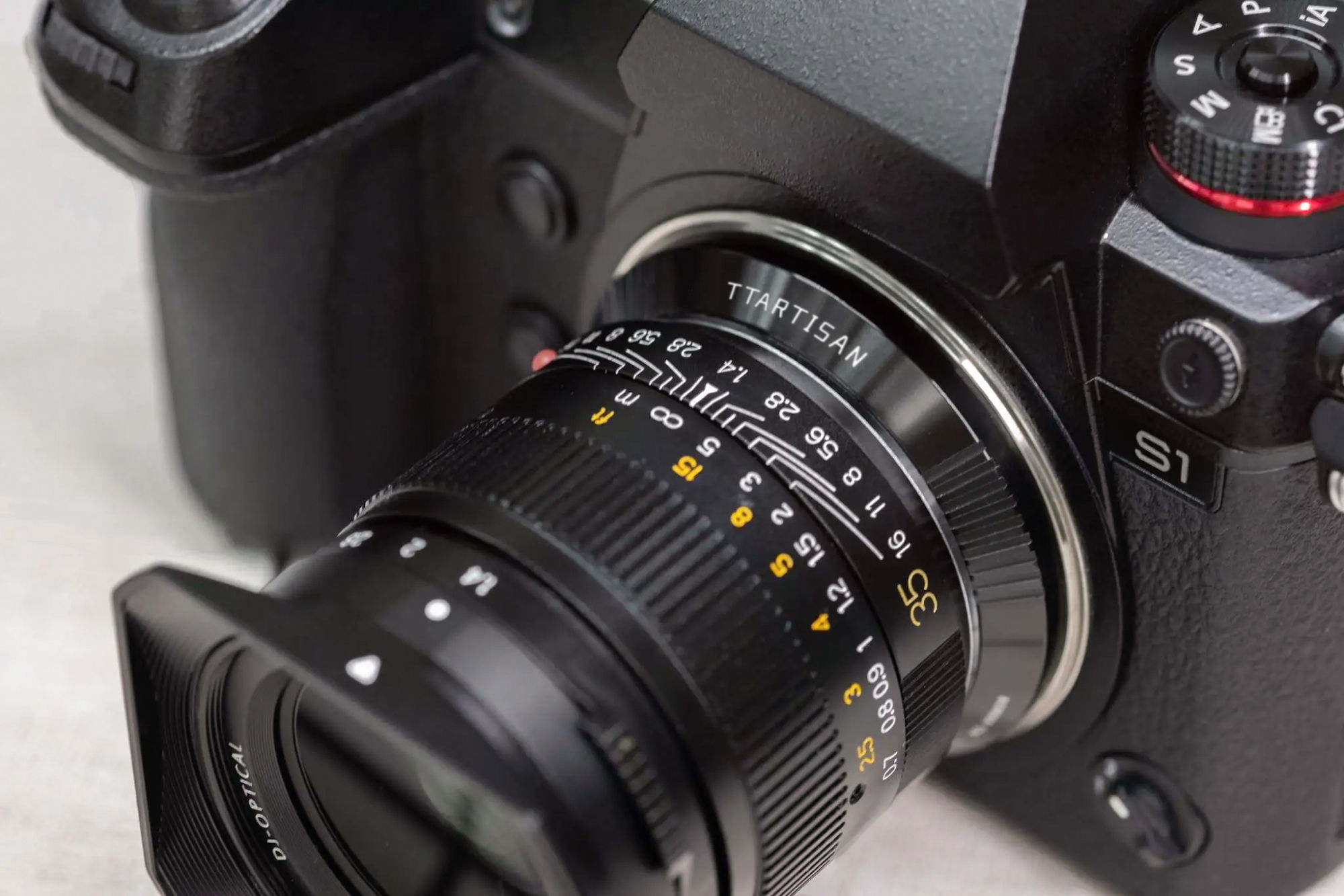 TTArtisan Leica M - SIGMA L Black