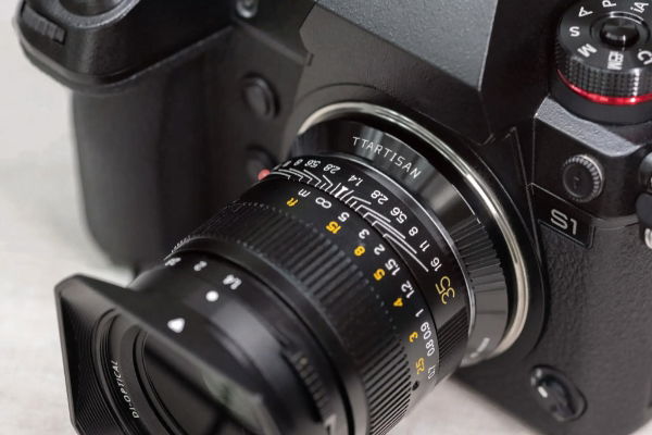 TTArtisan Leica M - SIGMA L Black