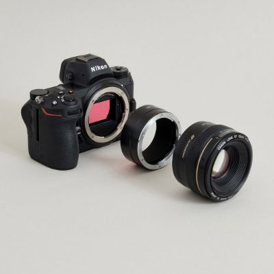 Urth Lens Adapter Canon (EF / EF-S) Lens to Nikon Z Mount