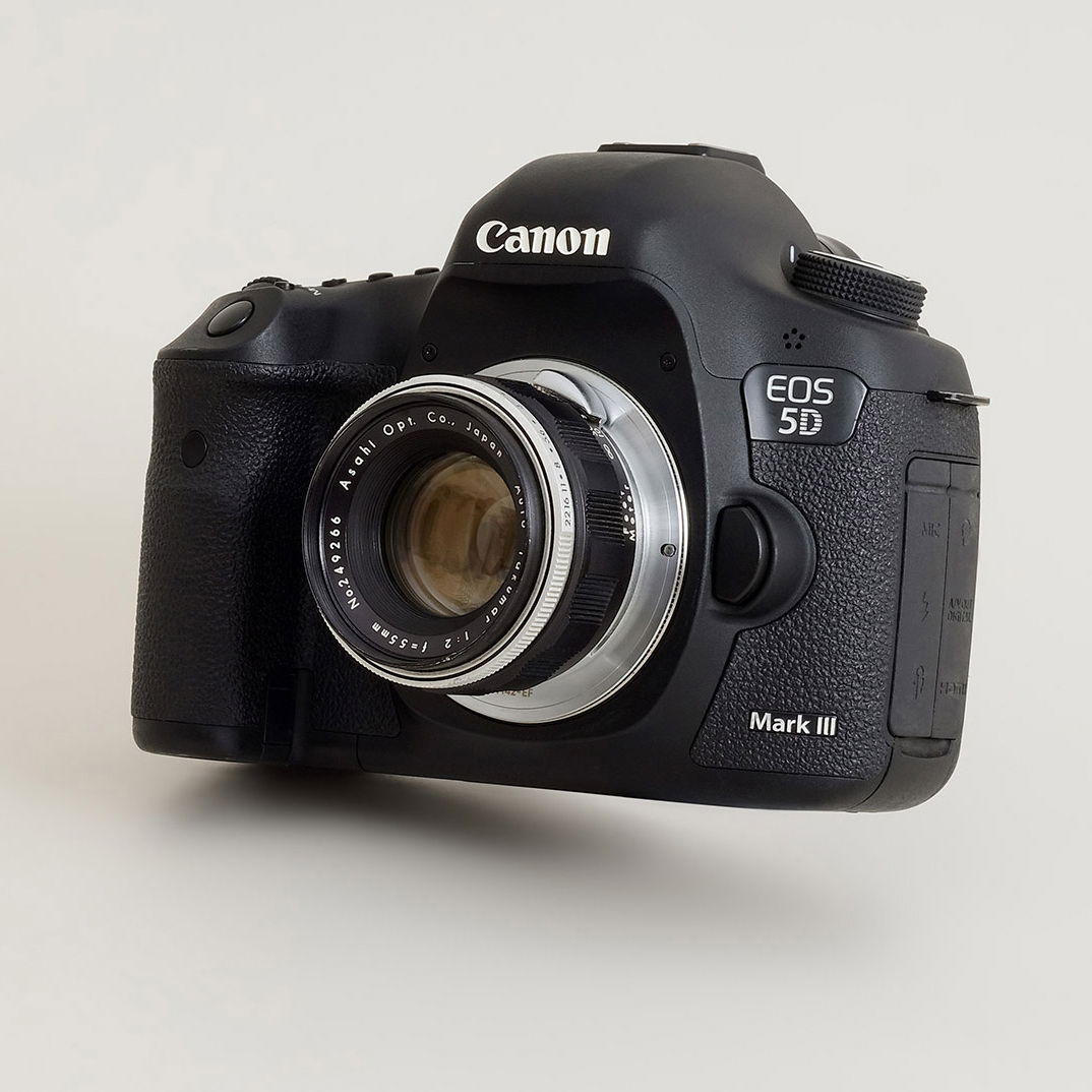 Urth Lens Adapter M42 Lens to Canon (EF / EF-S) Mount