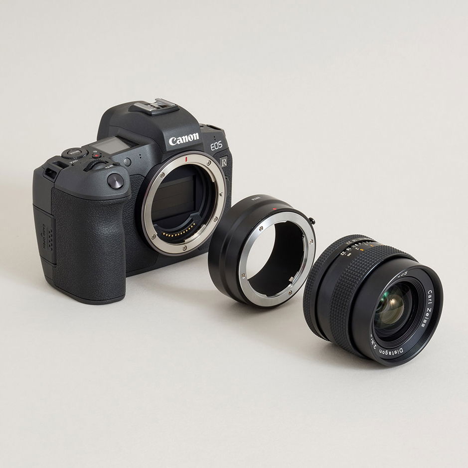 Urth Lens Adapter Contax/Yashica (C/Y)Lens to Canon RF Mount