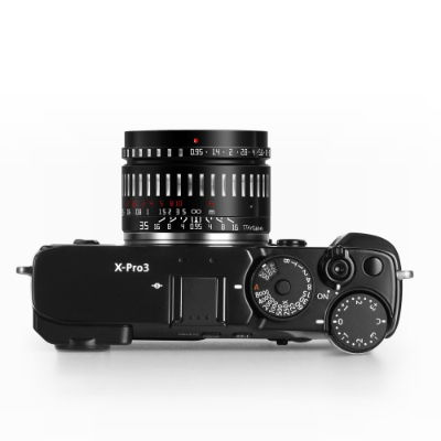 TTArtisan APS-C 35mm F0.95 X Mount Black & Silver