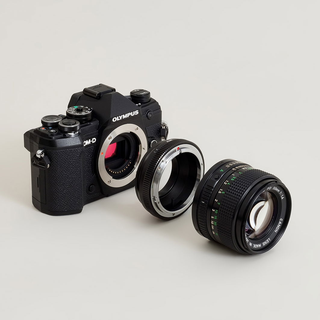 Urth Lens Adapter Canon FD Lens to M43 Mount