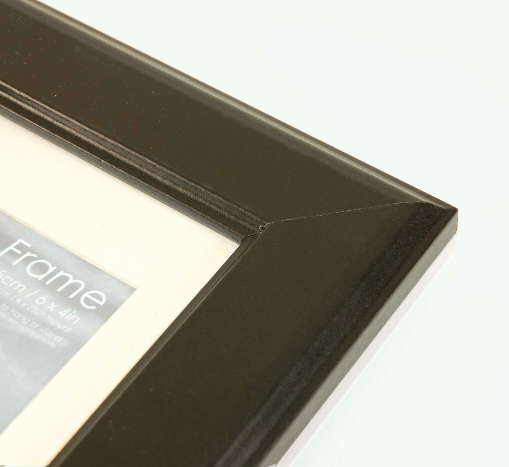 Harmony-6x4-Black-corner