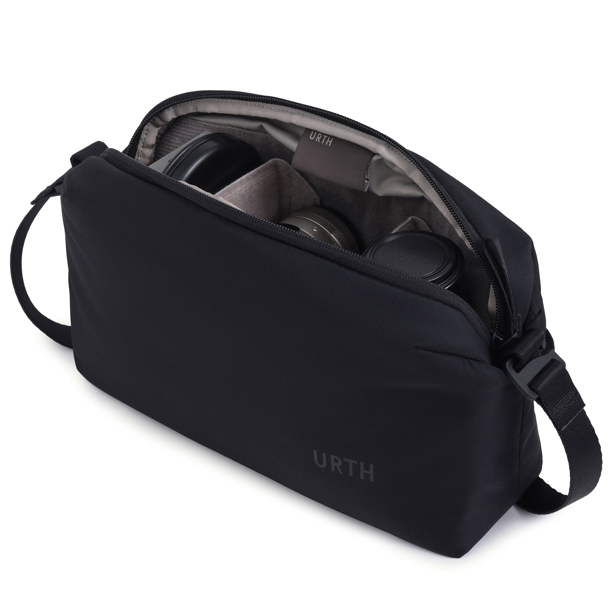 Urth Crossbody Bag (Black)