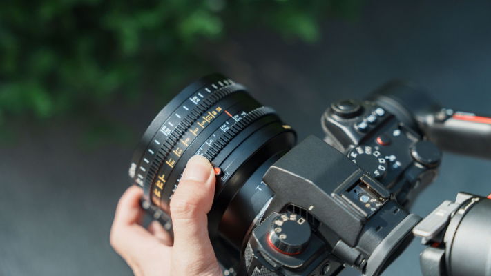 TTArtisan 35mm T2.1 Dual Bokeh - Cine Lens for Fuji X Mount