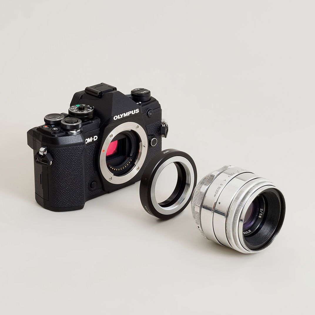 Urth Lens Adapter M39 Lens to M43 Mount