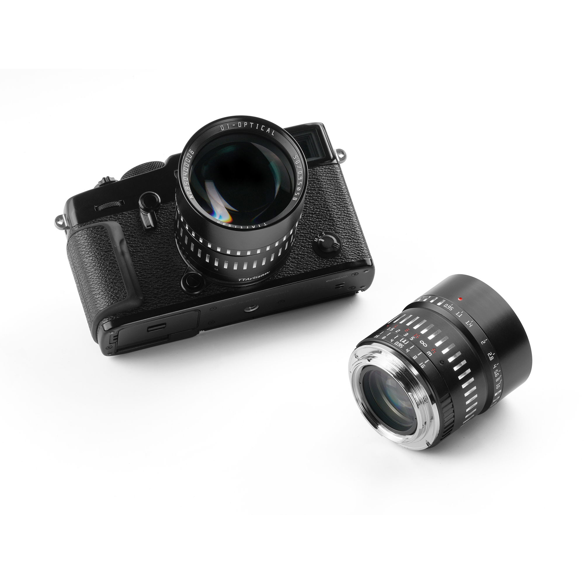 TTArtisan APS-C 50mm F/0.95 FUJI X Black & Silver