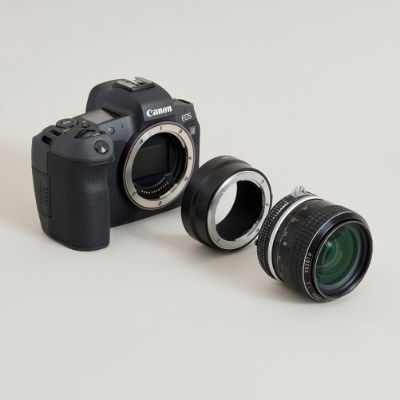 Urth Lens Adapter Nikon F Lens to Canon RF Mount