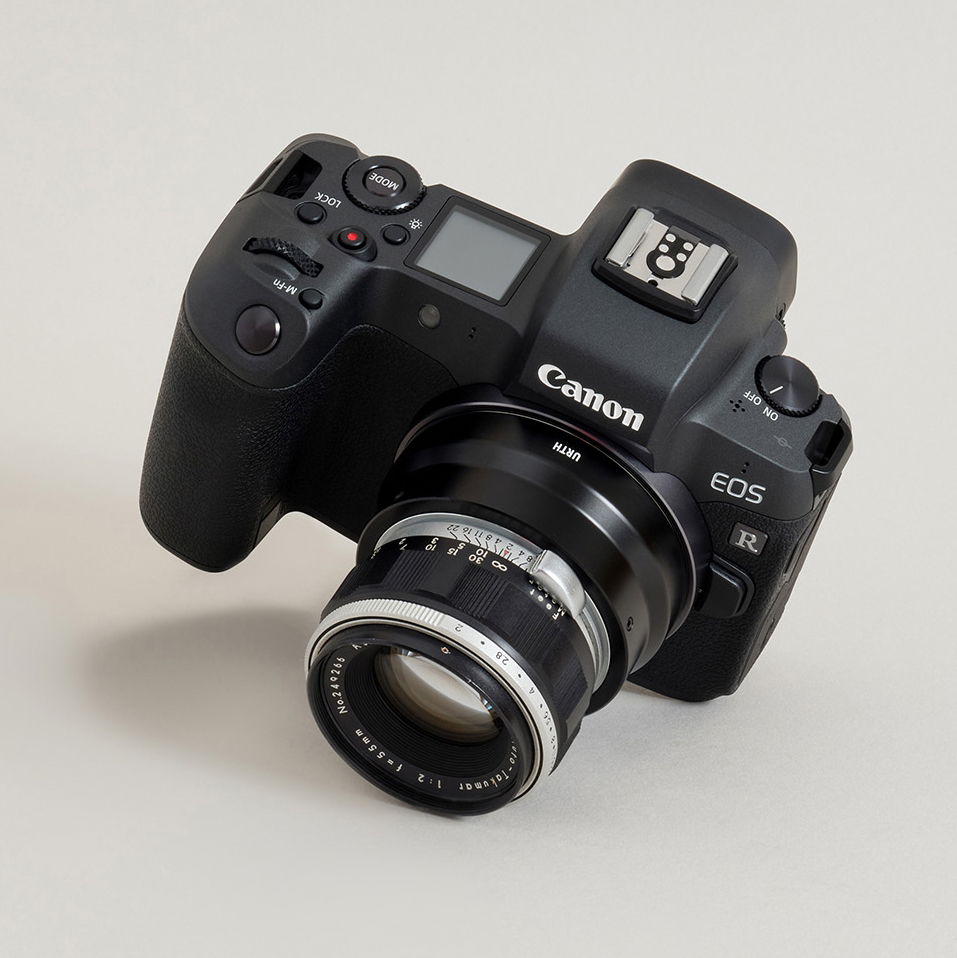 Urth Lens Adapter M42 Lens to Canon RF Mount